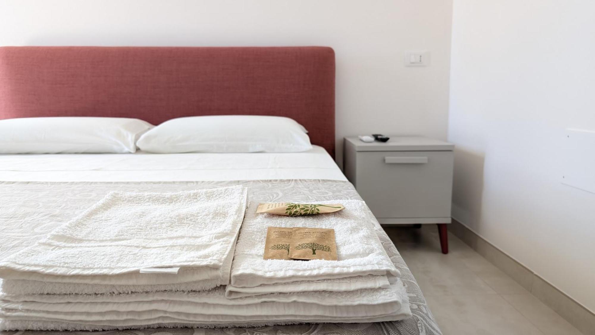 L'Ottavo Giorno Hotel Otranto Bagian luar foto